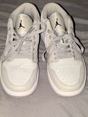 Womans Nike Air Jordan Low Camo